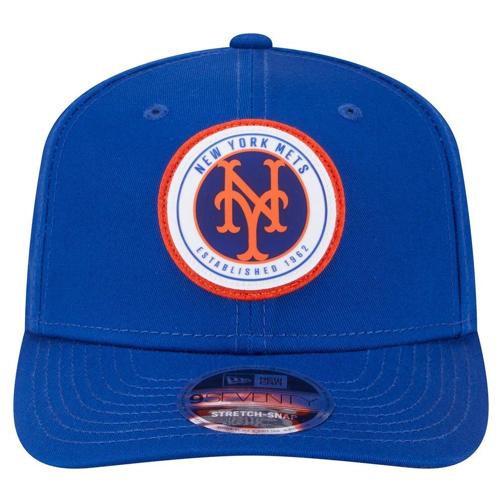 Casquette extensible à bouton-pression New Era Royal New York Mets Circle Patch 9SEVENTY pour homme