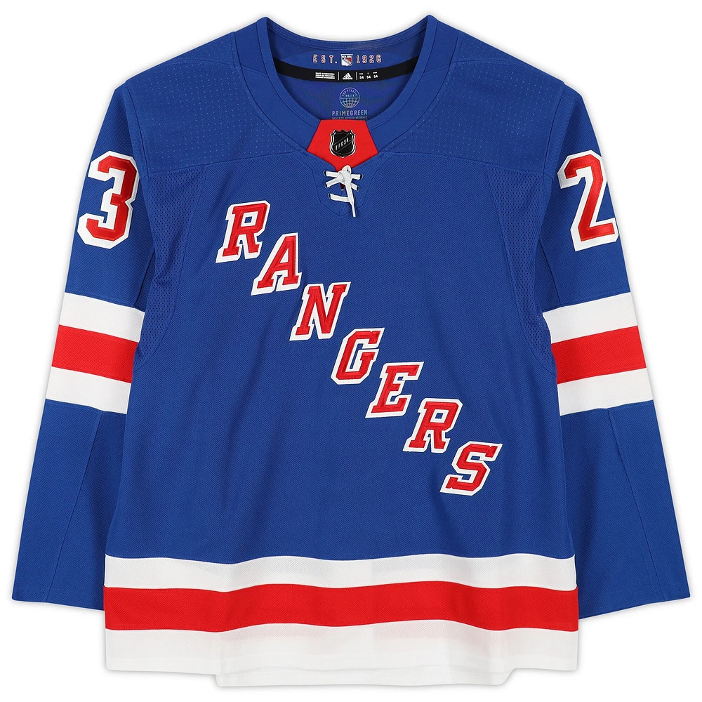 Maillot Adidas authentique dédicacé par Adam Fox des Rangers de New York bleu avec inscription « No Quit in NY »