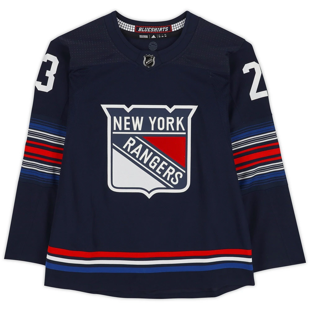 Maillot authentique adidas alternatif bleu marine 2023-24 autographié par Adam Fox des New York Rangers