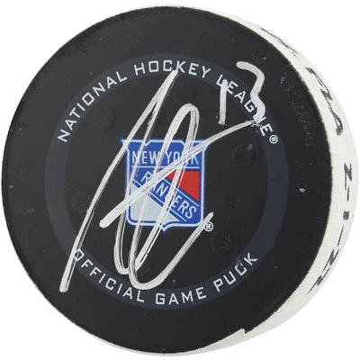 Rondelle de but autographiée par Alexis Lafreniere des Rangers de New York lors du match du 1er février 2022 contre les Panthers de la Floride
