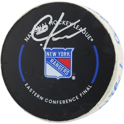 Rondelle de but dédicacée par Chris Kreider des Rangers de New York lors du match du 30 mai 2024 contre les Panthers de la Floride