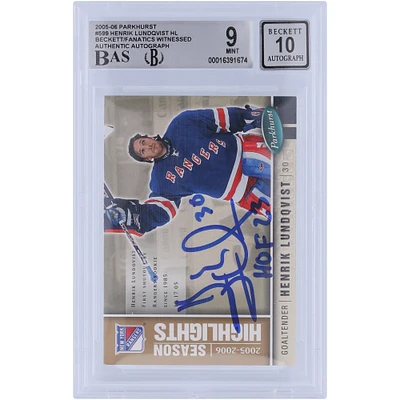 Carte de recrue 9/10 authentifiée 2005-06 Upper Deck Parkhurst #599 Beckett signée Henrik Lundqvist par les Rangers de New York avec l'inscription "HOF 23"
