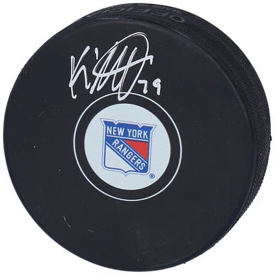 Rondelle de hockey autographiée par K'Andre Miller des Rangers de New York