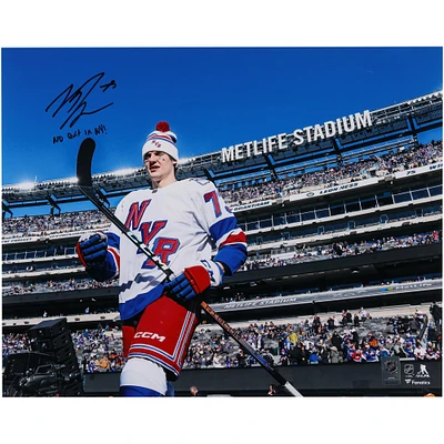 Photographie d'avant-match dédicacée de 16" x 20" de Matt Rempe des Rangers de New York avec l'inscription "No Quit in NY!"