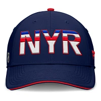 Casquette Fanatics pour homme bleu marine/rouge New York Rangers Authentic Pro Rink Team Code Flex