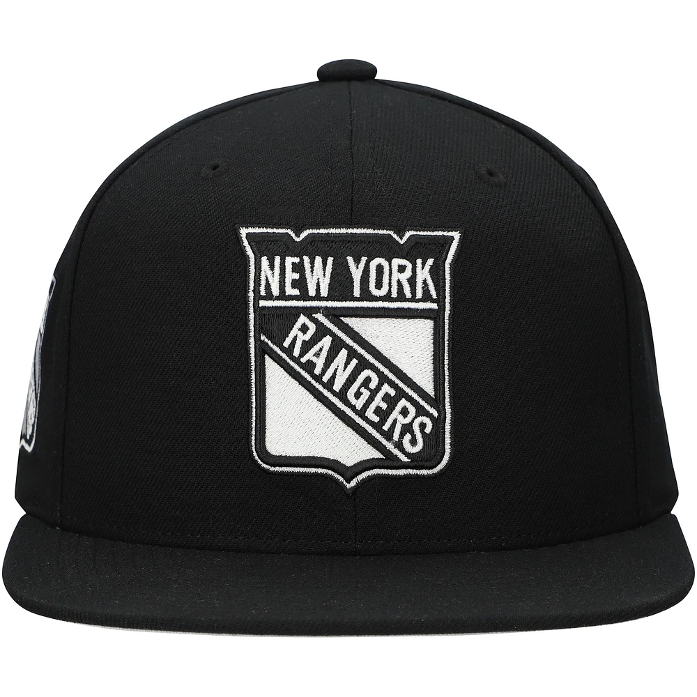 Men's Mitchell & Ness  Black New York Rangers Team Snapback Hat