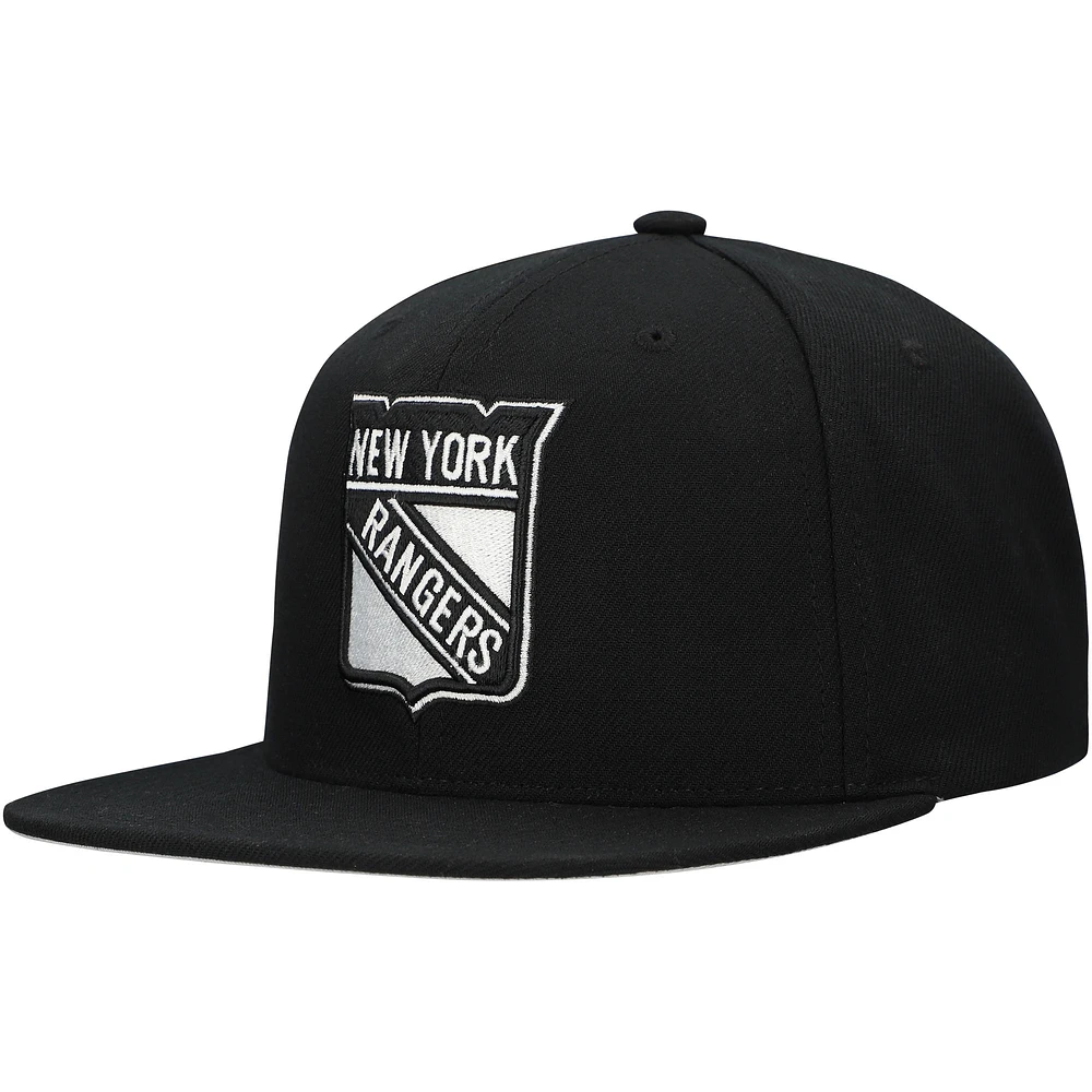 Men's Mitchell & Ness  Black New York Rangers Team Snapback Hat