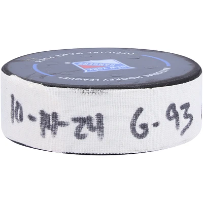Rondelle de but utilisée par Mika Zibanejad des Rangers de New York contre les Red Wings de Détroit le 14 octobre 2024