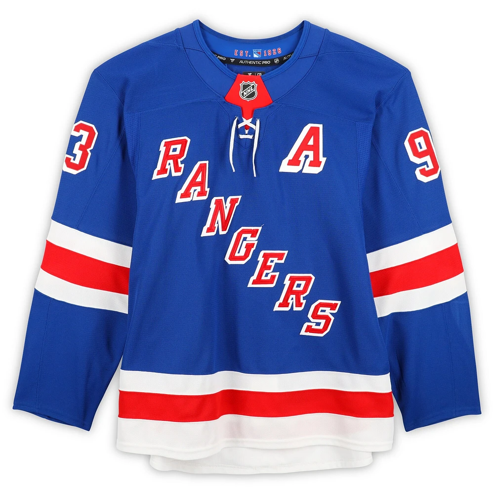 Maillot bleu n° 93 de Mika Zibanejad des Rangers de New York, série 2, utilisé lors de la saison 2024-25 de la LNH