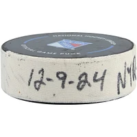 Rondelle de but utilisée par Will Cuylle pour le match des Rangers de New York contre les Blackhawks de Chicago le 9 décembre 2024