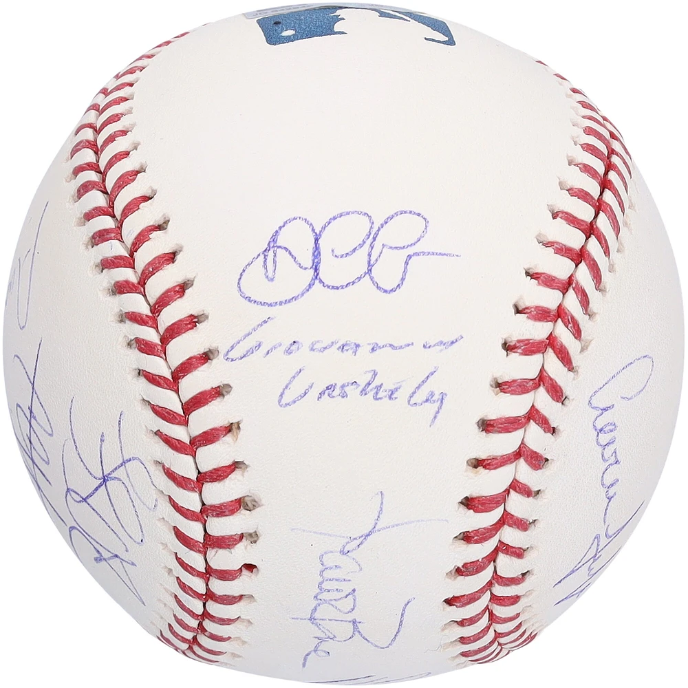 2019 New York Yankees Autographed Baseball with 10 Signatures including Aaron Judge & Gleyber Torres
