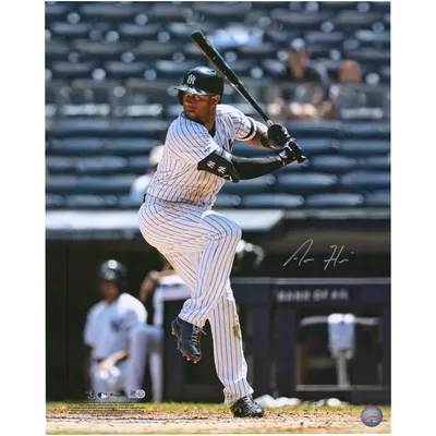 Aaron Hicks New York Yankees Fanatics Authentic Autographed 16" x 20" Hitting Photograph