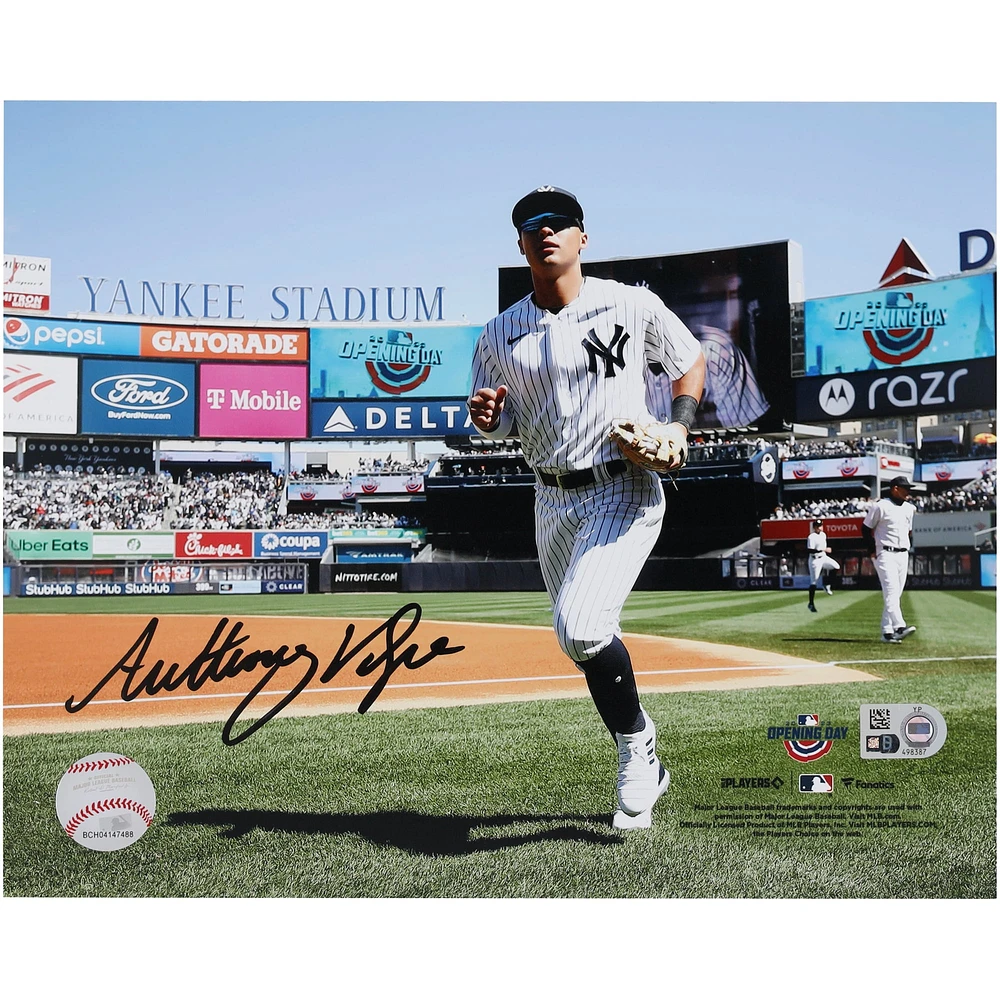 Photographie autographiée de 20,3 x 25,4 cm d'Anthony Volpe des Yankees de New York lors de la journée d'ouverture