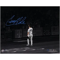 Photographie autographiée de Gerrit Cole des Yankees de New York, 16" x 20" - Tip Cap Spotlight - Signée en bleu - Édition limitée à 50 exemplaires