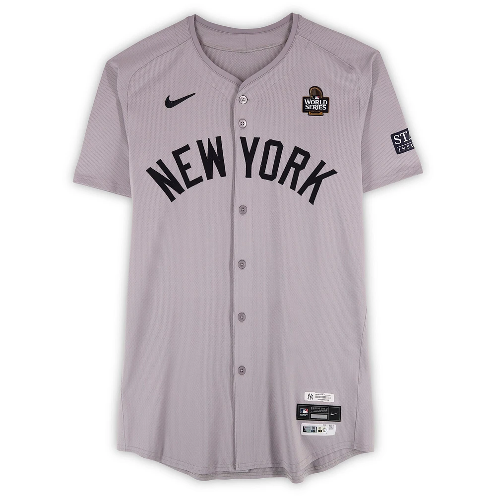 Maillot Nike gris numéro 45 des Yankees de New York de Gerrit Cole, issu des World Series 2024