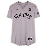 Maillot Nike gris numéro 45 des Yankees de New York de Gerrit Cole, issu des World Series 2024