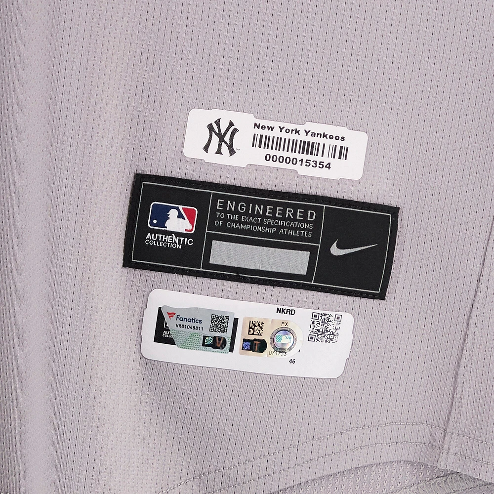 Maillot Nike gris numéro 45 des Yankees de New York de Gerrit Cole, issu des World Series 2024