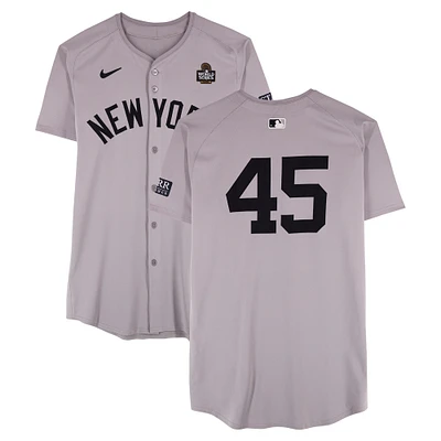 Maillot Nike gris numéro 45 des Yankees de New York de Gerrit Cole, issu des World Series 2024