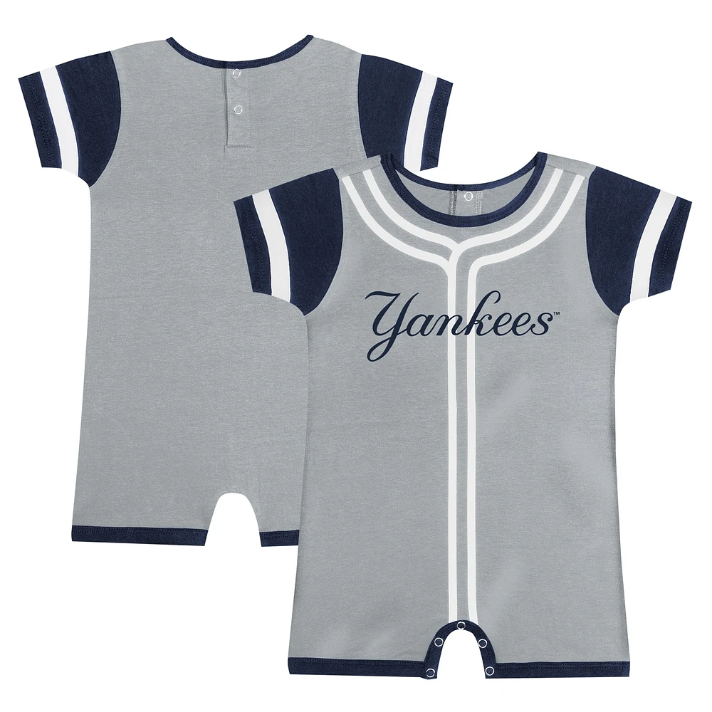 Barboteuse Fast Pitch grise New York Yankees Fanatics pour bébé