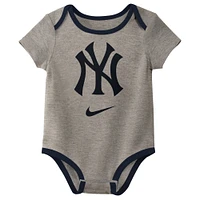 Ensemble de trois bodys Nike New York Yankees Authentic Collection pour bébé