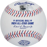 Juan Soto, joueur de baseball des Yankees de New York, a dédicacé le logo du match des étoiles de la MLB 2024.