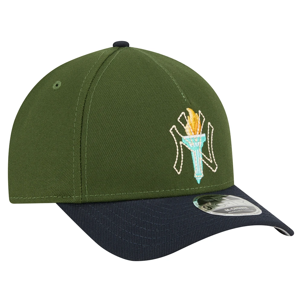 Casquette ajustable New Era 9FORTY A-Frame City Feature New York Yankees vert foncé pour homme
