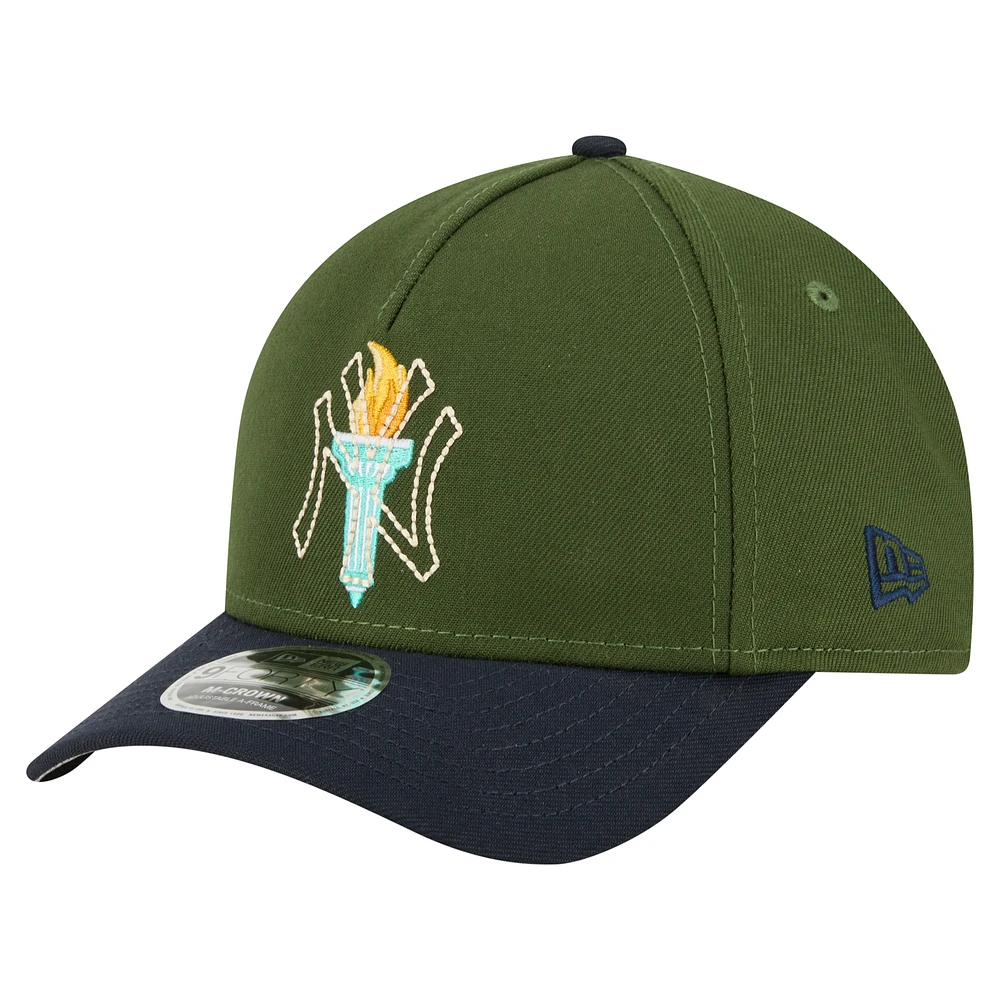 Casquette ajustable New Era 9FORTY A-Frame City Feature New York Yankees vert foncé pour homme