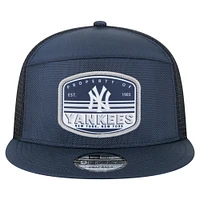 Men's New Era  Navy New York Yankees Split Panel 9FIFTY Trucker Snapback