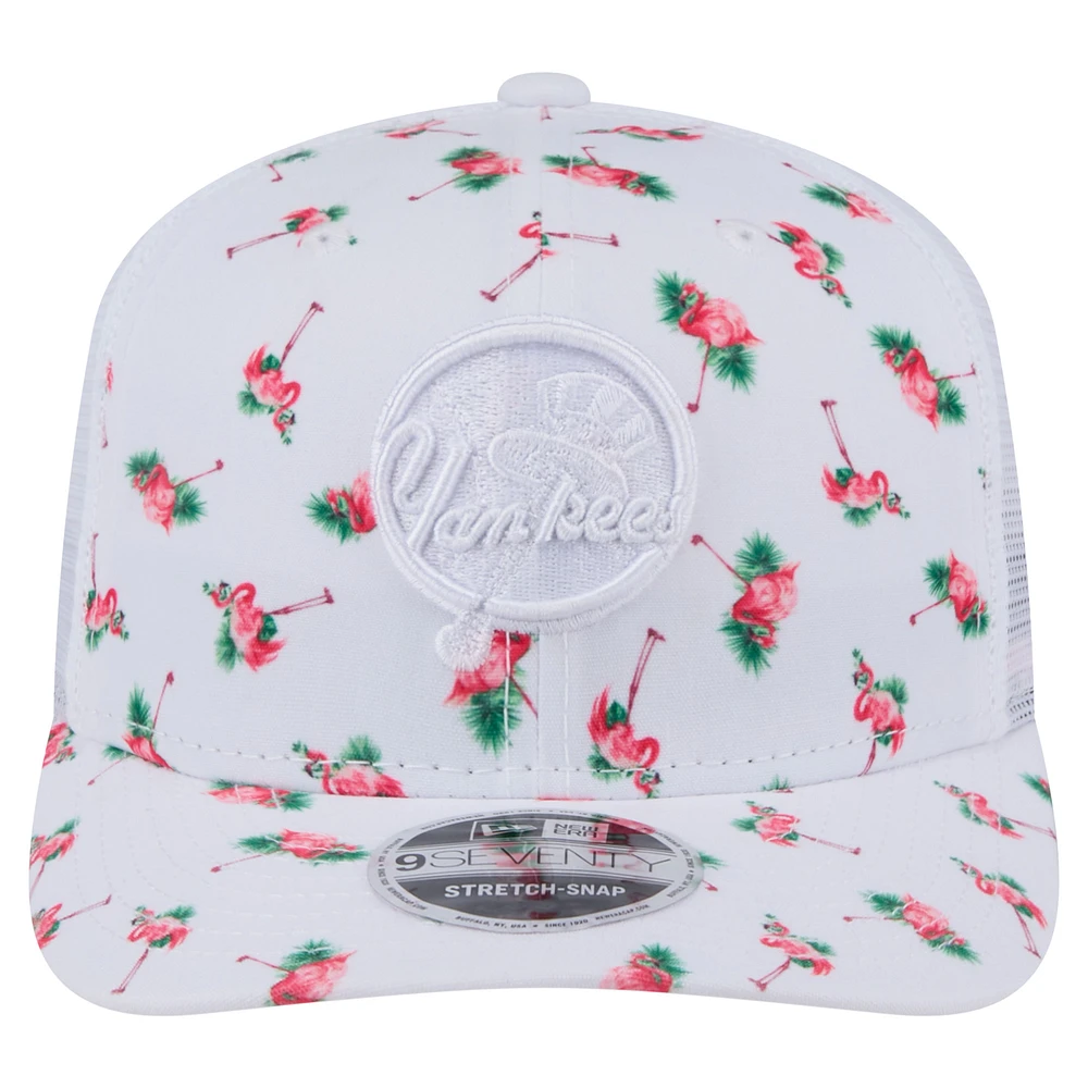 Casquette extensible à bouton-pression 9SEVENTY Flamingo New Era blanche des Yankees de New York pour homme