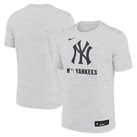 T-shirt Nike Ash New York Yankees Authentic Collection Velocity Performance pour homme