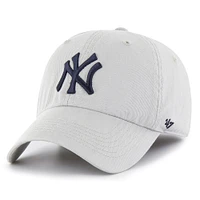 Men's '47 Gray New York Yankees Franchise Logo Fitted Hat