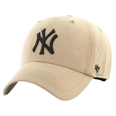 Men's '47 Khaki New York Yankees Dusted Franchise Fitted Hat