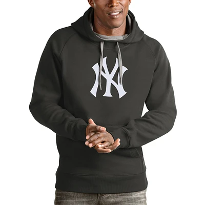 Men's Antigua Charcoal New York Yankees Victory Pullover Team Logo Hoodie