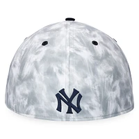 Men's Fanatics Black/White New York Yankees Smoke Dye Fitted Hat