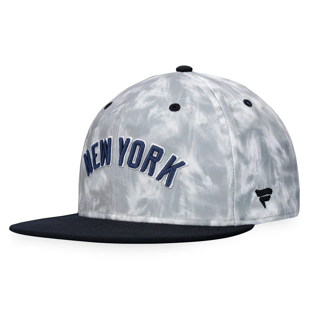 Men's Fanatics Black/White New York Yankees Smoke Dye Fitted Hat