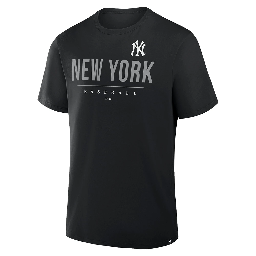 Men's Fanatics Black New York Yankees Legacy T-Shirt