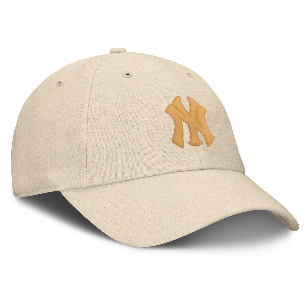 Casquette ajustable en cuir avec patch de front office des Yankees de New York de couleur crème Fanatics pour hommes