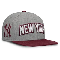 Men's Fanatics Gray/Maroon New York Yankees Elements Felt Chainstitch Snapback Hat