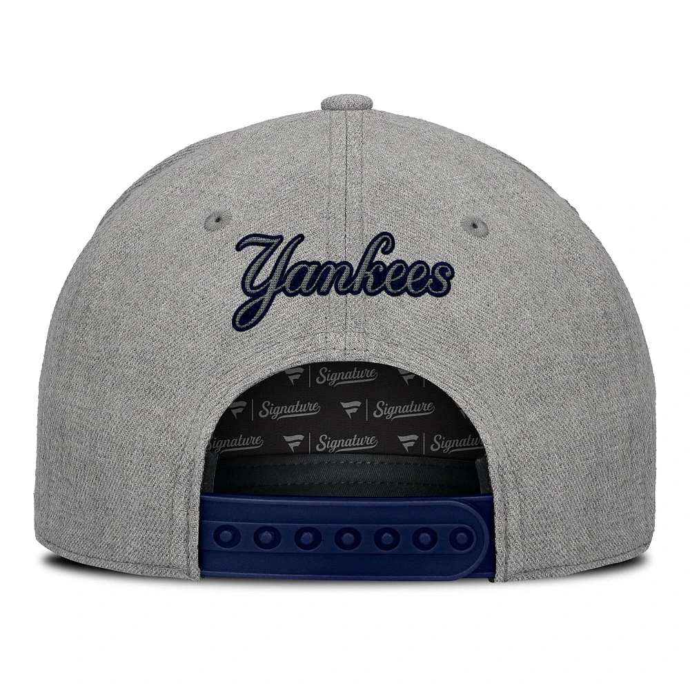 Casquette ajustable en forme de A avec patch en liège et éléments signatures des Yankees de New York pour hommes Fanatics Grey