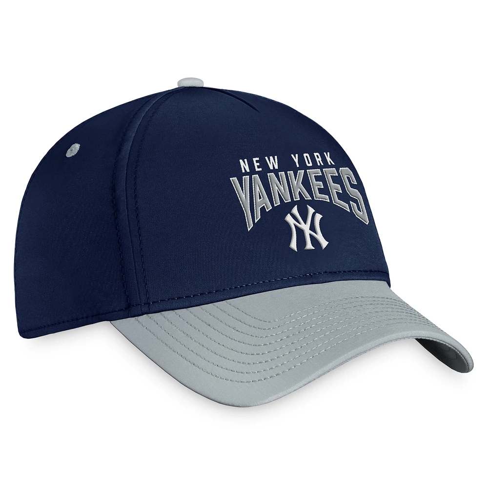 Casquette flexible à logo empilé New York Yankees Fanatics pour hommes, bleu marine/gris