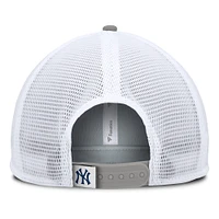 Men's Fanatics Navy/White New York Yankees Fundamental Foam Front Snapback Hat