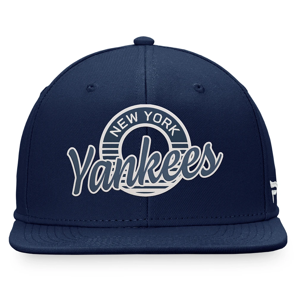 Casquette Snapback bleu marine New York Yankees Circle Script Fanatics pour hommes