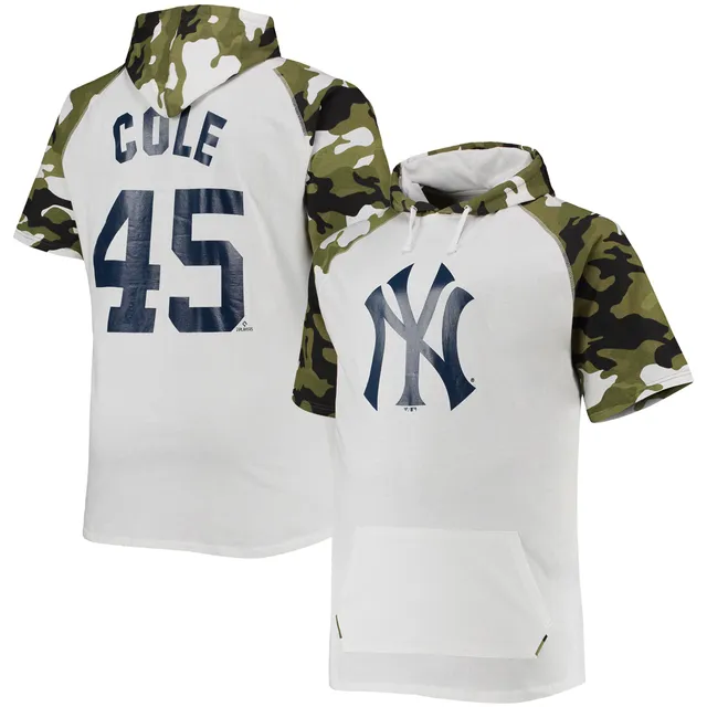 MLB New York Yankees (Gerrit Cole) Men's T-Shirt.