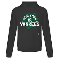 Sweat à capuche noir pour homme avec motif trèfle relais de la Saint-Patrick des Yankees New York