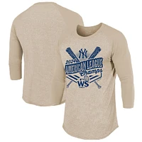 T-shirt à manches 3/4 raglan tri-blend motif avoine pour homme des Yankees de New York 2024, champions la Ligue américaine