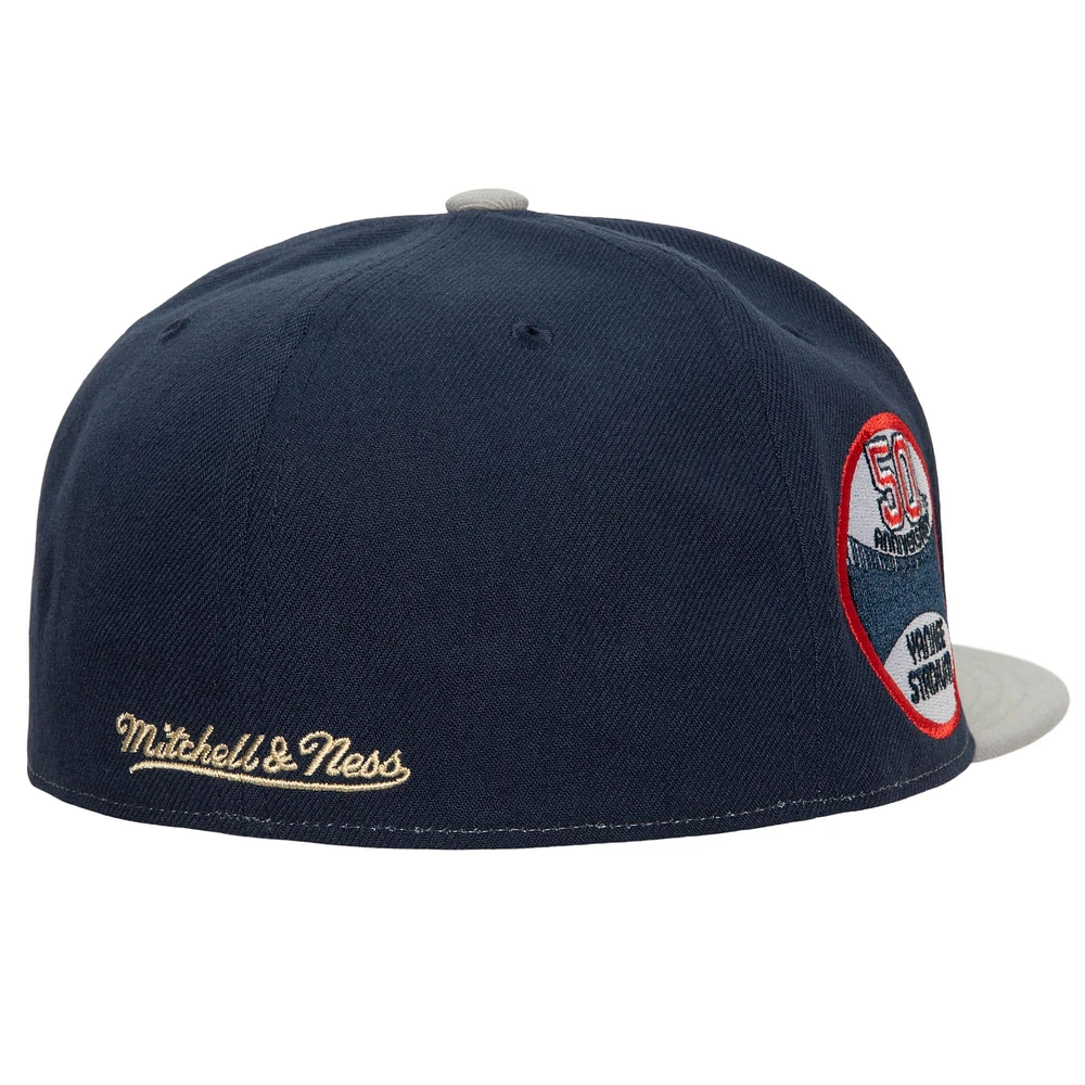 Casquette ajustée pour homme New York Yankees Yankee Stadium 50e anniversaire Homefield crème/gris Mitchell & Ness