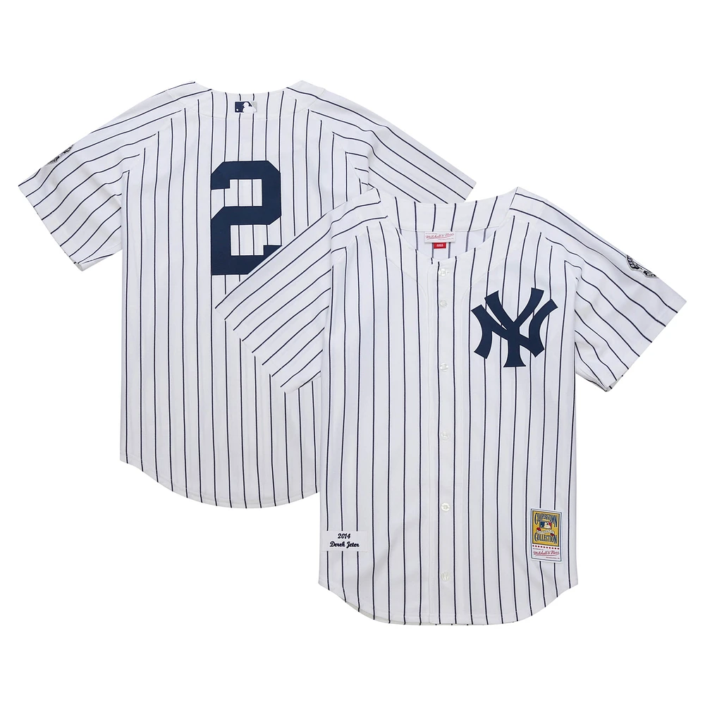 Maillot de retour authentique la collection Cooperstown 2014 des New York Yankees Mitchell & Ness Derek Jeter blanc pour hommes