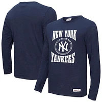 T-shirt à manches longues bleu marine avec logo arqué des Yankees de New York pour homme Mitchell & Ness