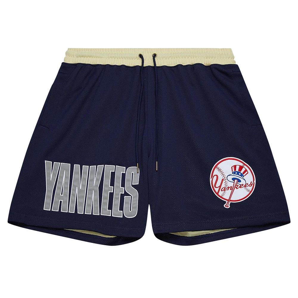 Men's Mitchell & Ness Navy New York Yankees OG 2.0 Fashion Shorts