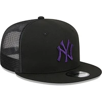 Men's New Era  Black New York Yankees 9FIFTY Trucker Snapback Hat